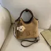 Otoño 2025 Bolso de Hombro de Dibujos Animados Retro Coreano para Mujer de Aspecto Elegante Nicho Lindo Casual Moderno Bolso Casual