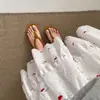 Sandalias de Playa Casuales Retro para Vacaciones Chanclas Simples y Elegantes para Uso al Aire Libre Pantuflas Planas Versión Coreana Verano 2025
