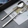 Cucharas y tenedores de acero inoxidable de mango largo estilo coreano para adultos, tenedores de fruta para el hogar, tenedores para bistec, lindos al por mayor de fábrica