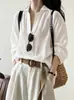 Camisa de Linho Branca com Decote V Estilo Old Money Francês para Mulheres Roupa de Exterior de Primavera/Verão Camisa de Gaze Fina Proteção Solar Top de Algodão e Linho Outono