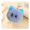 Llavero de cabeza de gato de felpa moderno, lindo y femenino, muñeco de dibujos animados, colgante para bolso, llavero para coche, pequeño regalo
