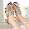 Sandalias de mujer verano nuevo estilo coreano pedrería tacón grueso caladas chanclas Boca de Pescado sandalias de playa sandalias de mujer talla grande