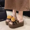 Lindas pantuflas de gatito de dibujos animados con estampado de leopardo para mujer, nuevo estilo otoño e invierno 2026, pantuflas de algodón peludas de punta abierta con plataforma y suela gruesa