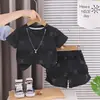 2026 Novo Conjunto de Roupas de Verão para Meninas Infantil Estiloso Strass Hot-Fix Bebê Conjunto de Duas Peças Manga Curta de Verão Moda Tendência Atacado