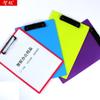 Venta al por mayor de fabricantes A4 plástico escala tablero de copia tablero de escritura clip carpeta colgante tablero de escritura bloc de notas clip para tickets