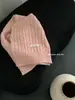 Cachecol de alta qualidade em mistura de lã para mulheres, estilo "old money" atmosférico, perfeito para outono e inverno, valoriza o tom de pele, macio, quente e tricotado, direto do fabricante