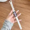 Correa de cuero doblemente tachonada con patrón de estrellas adecuada para Apple Watch 10 S11, Huawei 11, Fit5, GT6, pulsera Xiaomi