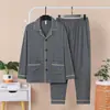 En stock En stock Estilo Nuevo Invierno Doble Cara Polar Jacquard Cárdigan Solapa Pijama para Hombre Lujo Ligero Manga Larga Ropa de Casa Ropa Exterior