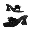 Sandalias de Mujer 2026 Estilo Nuevo, Tacón Medio, Tacón Grueso, Punta Cerrada, de Moda y Versátiles, Sandalias de Deslizamiento con Punta Abierta, Plateadas, Talla Grande
