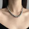 Colar Cruz Dupla Camada Pérola Cinza para Mulheres Estilo Cool de Nicho Corrente de Lantejoulas Coração Cravejado de Strass Retro Alto