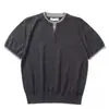 Camiseta de Tricô Falsa Duas Peças Estilo Americano com Manga Curta para Homens e Mulheres, Verão Vintage Estilo Old Money, Tendência Solta Casual com Decote V