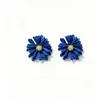 Aretes Dulces de Flor Estilo Bosque Rojo Rosa para Mujer, Modernos Pétalos de Margarita Tridimensionales, Pendientes y Aretes de Diseño Único de Nicho