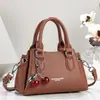 2026 Nova Bolsa Versátil Transversal Estilo Coreano Luxo Leve Tendência Bolsa Feminina Bolsa de Mão Feminina Personalizada Bolsa de Ombro Único Fashionável Tendência