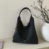Bolsa de Axila Retrô de Luxo para Mulheres Moda Outono e Inverno 2026 Nova Bolsa de Ombro Grande Capacidade Bolsa Tote para o Dia a Dia