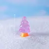 Decoraciones para árboles de Navidad en miniatura de comercio electrónico transfronterizo, accesorios de escena de nieve, artesanías de resina y figuras que brillan en la oscuridad