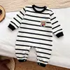 Mono Rayado de Moda Estilo Coreano 2026 Ropa para Niños Nuevo Versátil Ins Lindo Osito Mameluco Mono Moderno