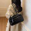 Bolsa de Ombro Boston Feminina 2025 Nova Primavera Tendência Retrô Luxo Leve Nicho High-end Bolsa Tote de Ombro