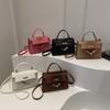 Bolsa de mão elegante estilo coreano com fecho simples 2025 Textura primavera e verão Novidades Padrão de crocodilo Bolsa transversal Kelly
