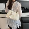 Bolso de Moda de Alta Gama y Elegante para la Axila para Mujer 2025 Nuevo Estilo Bolso de Mano Retro Moderno y Único Bolso de Hombro Elegante