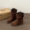 Botas de Salto Grosso Outono Femininas Estilo Retrô Empilhadas Novas Botas Martin Botas Curtas Femininas Cano Curto Antiderrapantes 2026