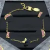 Pulsera de Perlas con Múltiples Letras de Diseño Nuevo Estilo Europeo y Americano Transfronterizo para Mujer, Pulsera de Lujo de Gama Alta al por Mayor