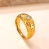 Anéis de Aço Inoxidável Fundido Europeus e Americanos Transfronteiriços, Anéis de Diamante Estilo Leve de Luxo da Moda, Joias Unissex de Aço Titânio
