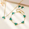 Colar, Pulseira e Brincos de Trevo da Sorte de Quatro Folhas Transfronteiriços, Conjunto de Joias em Aço Titânio, Acessórios Versáteis, Estilo Leve de Luxo, Mais Vendido