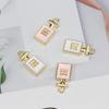 Botella de perfumería accesorios de aleación funda de teléfono móvil accesorios para el cabello bolsa diy salida de aire del coche joyería de fragancia pequeña materiales