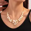 Conjunto de Pendientes Largos Ovalados en Forma de V Incrustados de Diamantes Collar Cadena para Clavícula Moda Europea y Americana Lujo Accesible Collar de Gama Alta
