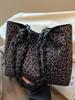 Bolso Tote Estilo Coreano Perezoso Estampado de Leopardo Otoño 2025 Nueva Moda Nicho Aspecto de Alta Calidad Gran Capacidad Bolso de Hombro