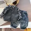 Conjunto de Ropa para Niños Primavera y Otoño 2026 Nuevo Elegante Ropa Infantil Bebé Otoño Estilo Coreano Cuadros Chaqueta de Cuero Chaleco Conjunto de Tres Piezas