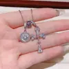 2026 Novo Modelo Brilhante Diamante Estrela de Oito Pontas Roxo Rosa Diamante Cruz Colar para Mulheres, Cadeia de Clavícula Retro de Nicho de Luxo de Alta Qualidade