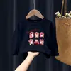 H2336# Camiseta de Manga Longa Ursinho Morango para Meninas Primavera e Outono Camiseta Básica Interna de Algodão Camiseta Casual para Crianças