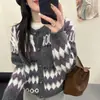 Cardigã Suéter Fair Isle para Mulheres, Novo Estilo Outono/Inverno 2025, Muito Estiloso, Tricô Estilo Preguiçoso, Jaqueta Grossa