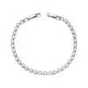 Pulseira Geométrica Quadrada com Fivela Cravejada de Diamantes, Simples e Luxuosa, Moda Europeia e Americana, Estilo para o Dia a Dia, Sensação de Alto Padrão, Acessório de Mão Versátil para Mulheres