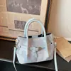 2026 Bolso Cubo Nuevo Simple Plegado Moda Primavera/Verano Bolso de Hombro Único Cruzado Bolso de Mano Cuadros para Viajes Diarios para Mujeres