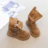 Sapatos Casuais Versáteis da Moda para Meninas 2026 Outono/Inverno Novo Estilo Infantil Estilo Retrô Botas Longas Decoração Metálica Botas Martin