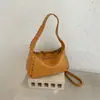 Bolso bandolera de estilo punk con tachuelas para mujer, de nicho transfronterizo europeo y americano, dulce y fresco para otoño, versátil