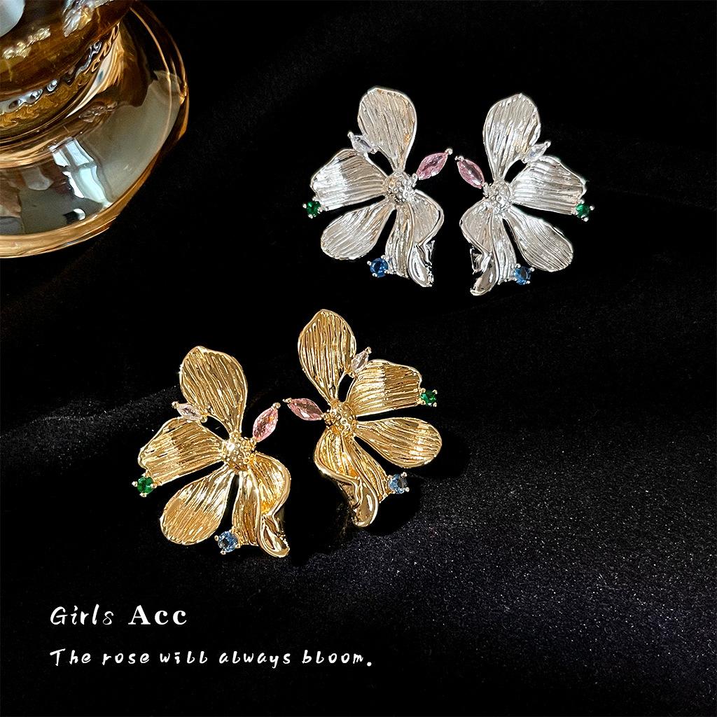 场景_0047_耳语场景新水印 拷贝 50.jpg