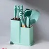 Utensílios de Cozinha de Silicone Prontos de Fábrica Conjunto de Facas de Cozinha de 19 Peças Pá Colher com Cabo de Madeira Conjunto de Facas de Aço Inoxidável com Balde de Armazenamento