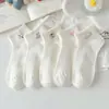 Calcetines Cortos para Mujer, Estilo Ins, Primavera y Otoño, Calcetines Blancos Versátiles, Dibujos Animados Japoneses Lindos Estilo Estudiante Deportivo Calcetines de Media Pantorrilla