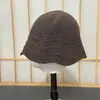 Otoño Invierno 2026 Nuevo Gorro de Lana Tejido para Mujer Adelgazante Facial Protección Solar Sombrero de Sombra Sombrero Cubo Sombrero para el Frío Tendencia de Moda para Mujer