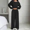 Traje corto de manga larga off-shoulder para mujer, conjunto casual de dos piezas con pantalones anchos estilo europeo y americano, ropa para mujer transfronteriza, estilo casual