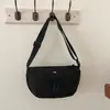 2026 Nueva Bolsa tipo Dumpling Estilo Japonés para Mujer, Bolso de Hombro y Cruzado de Lona, Bolso Casual Versátil de Nicho para Viajes al Aire Libre y Uso Diario