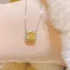 Novo Produto de Pedra Colorida Pingente de Diamante Amarelo Banhado a Ouro 18K Colar de Diamante Amarelo Colorido Natural Corrente de Clavícula de Diamante para Mulheres Acessório de Pescoço de Luxo Leve