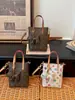 Bolso pequeño de alta gama para mujer, nuevo modelo de verano 2026, bolso casual de moda de lujo ligero con estampado retro para teléfono, bolso de hombro y cruzado
