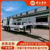 Reboques para transporte de equipamentos de construção, incluindo semirreboques com escada hidráulica leve e plataforma para máquinas de construção.