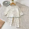 Ropa Casual para el Hogar 2026 Primavera y Otoño Nuevo Estilo Niña Manga Larga Pantalón Largo Rayas Florales Terciopelo Pijama Set de Dos Piezas Moderno