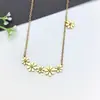 Collar de Acero Inoxidable para Mujer Joyería de Nicho Versátil Colgante de Cobre Cadena Elegante para Clavícula Joyería Cadena de Lujo Ligero