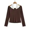 Camiseta Elegante Estilo Coreano Falsa de Duas Peças Ombro a Ombro Manga Longa para Mulheres, Nova Chegada Primavera 2026 Slim Fit Emagrecedora Camisa Base Top
